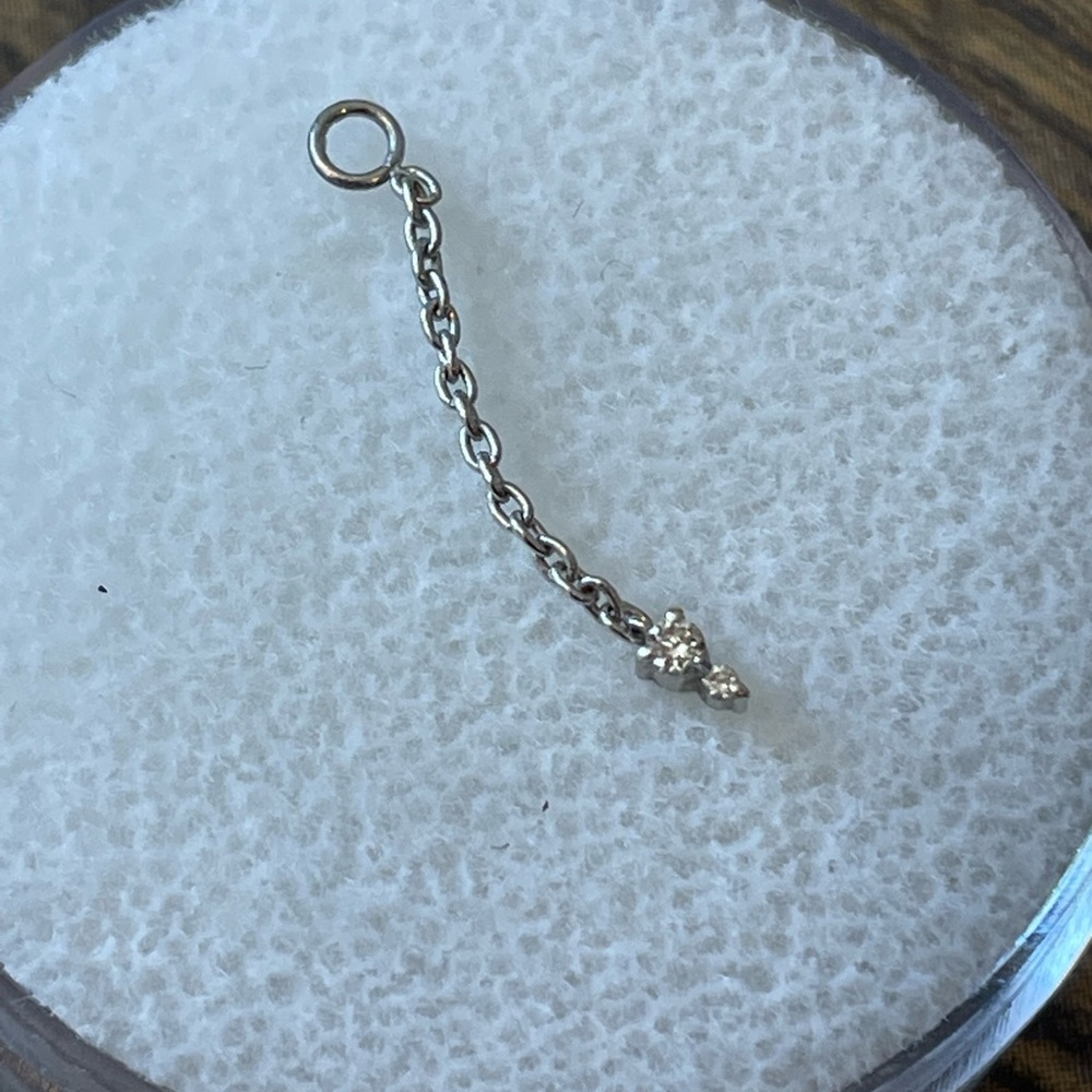 Pupil Hall White Gold Mumble Mini Lasso with Diamond Threadless End